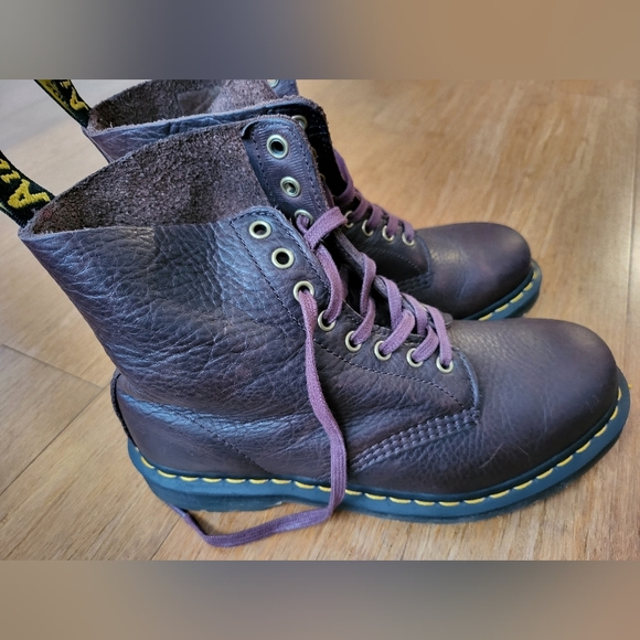 Dr. Martens burgundy boots size 41 - Picture 2 of 6
